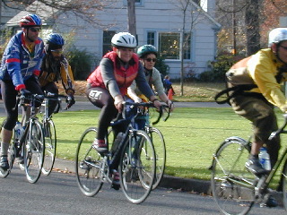 Neighboring neighborhood velodrome, another million laps